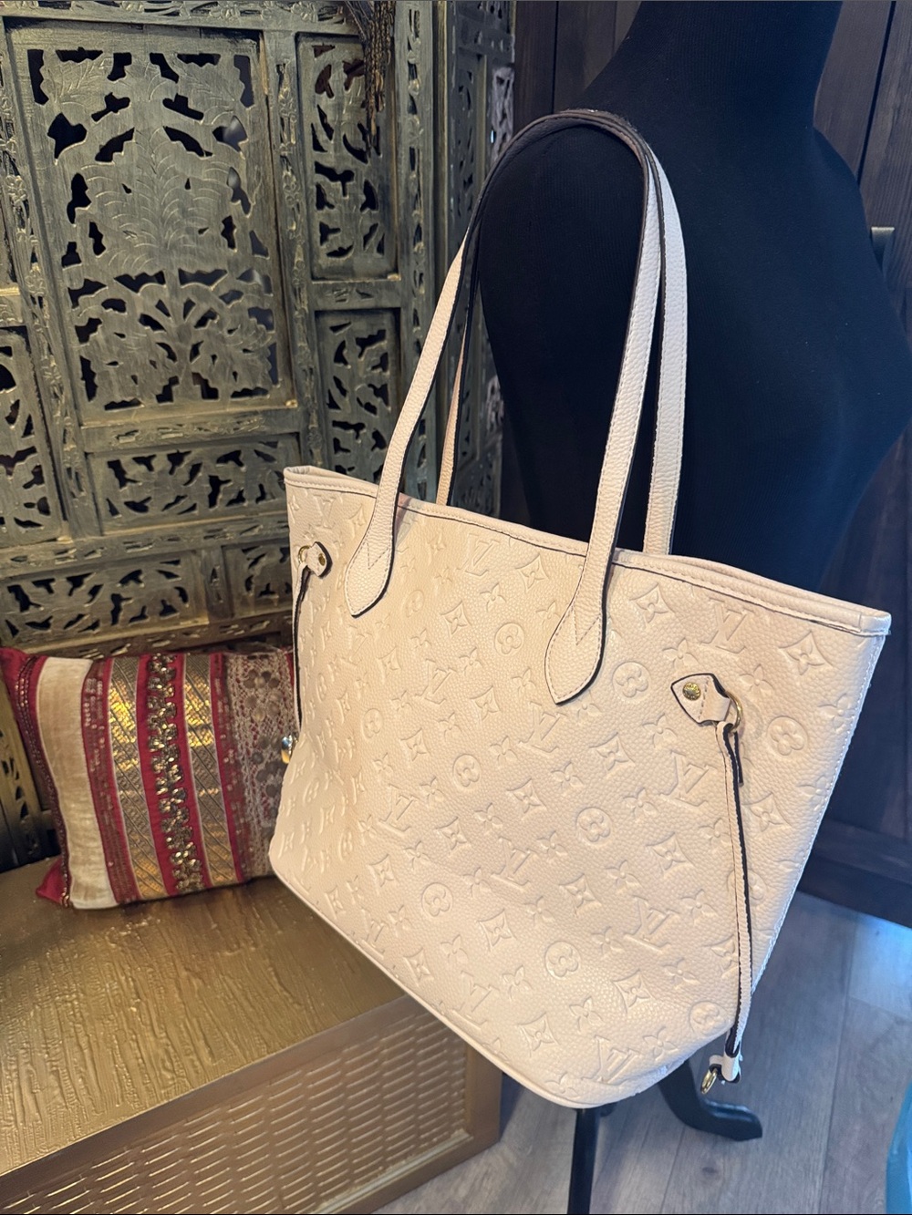 Luxury purse Cream Monogram Empreinte Tote